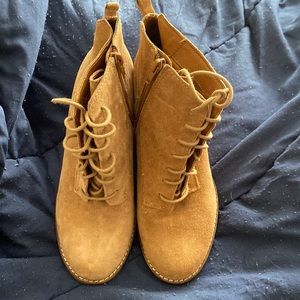 LUCKY BRAND SUEDE WEDGE BOOTS WOMENS SIZE 7.5